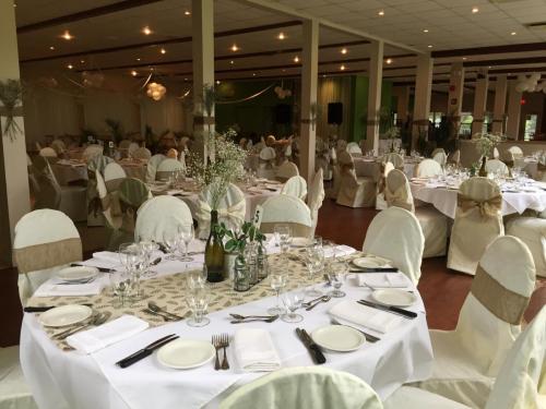 Salle de banquet 